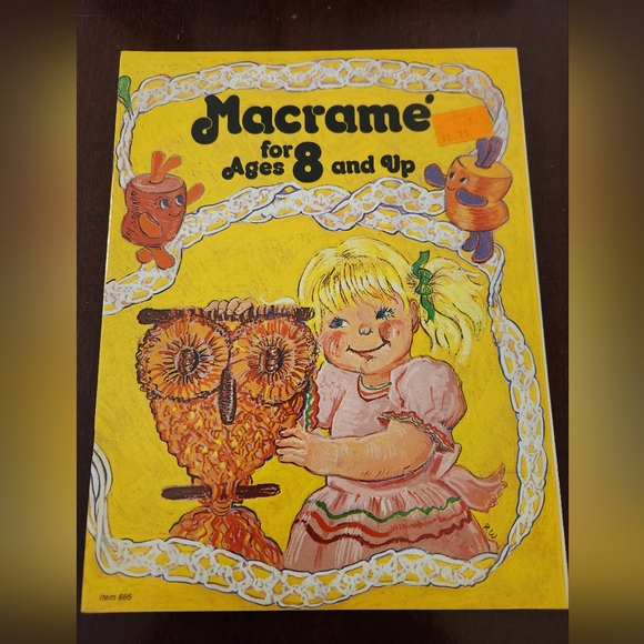 Vintage Macrame for Ages 8 and Up Booklet Item 886 - Picture 1 of 4